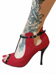 Carica immagine nella Galleria, Jenny Red (18/06) - Scarpa in camoscio rosso con dettagli e cinturini in vernice nera