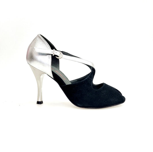 Scarpe DANY Black F.3407 Wish Dance con tacco a rocchetto, camoscio nero e dettagli in pelle argento laminato.