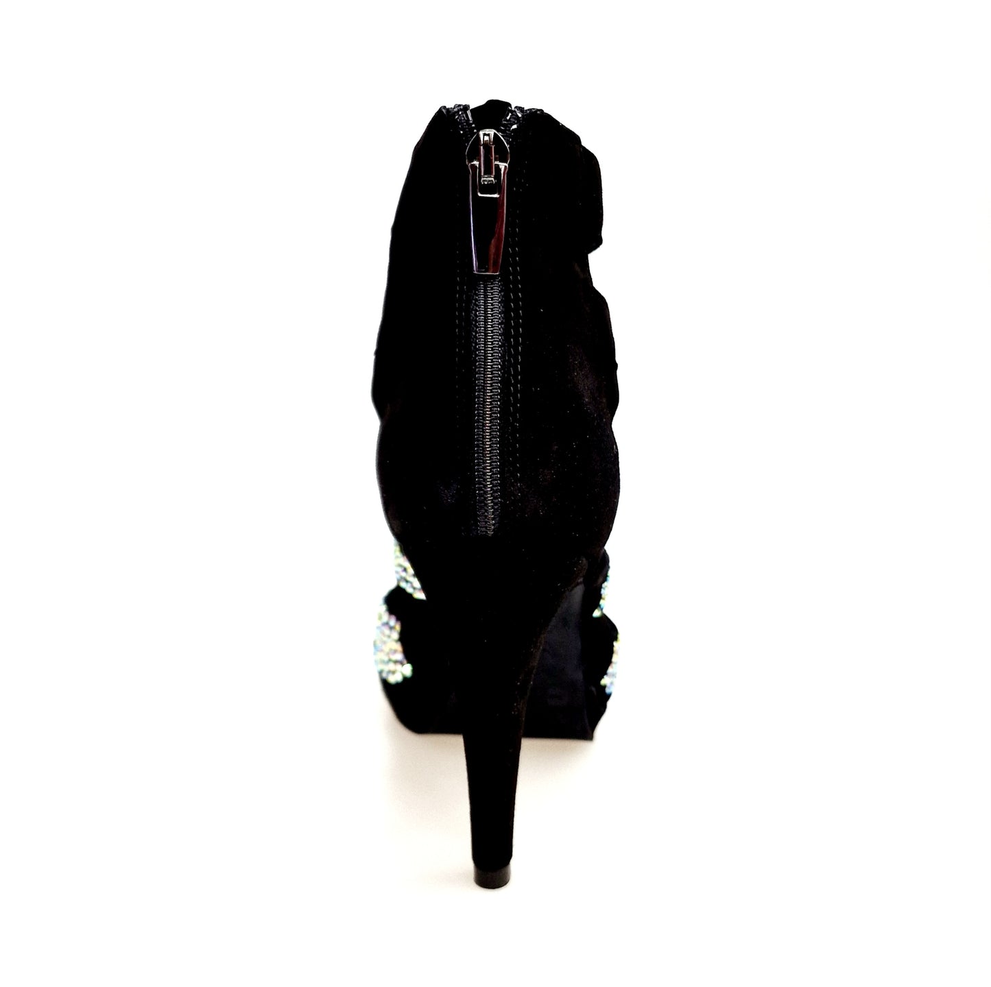 Sandalo a tronchetto Olimpya One in camoscio nero con Swarovski Boreali, plateau e tacco alto a spillo largo, stile elegante.