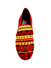 Carica immagine nella Galleria, Mocassino uomo Mexican MS21 in tessuto fantasia con tallone in pelle rossa e tacco in legno, stile messicano.