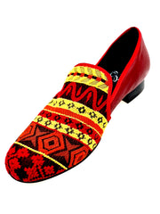 Carica immagine nella Galleria, Mocassino uomo Mexicano MS21 in tessuto fantasia con tallone in pelle rossa e tacco in legno, stile tradizionale messicano.