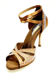 Carica immagine nella Galleria, DELUXE MARIPOSA (L102 QB) - Scarpa da Ballo Donna in Raso Seta Bronzo Tan con Swarovski  Cinturino Incrociato alla Caviglia e Tacco a Spillo Laminato Oro Ramato