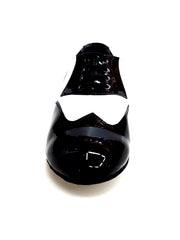 Carica immagine nella Galleria, COTISO (108N) - Stringata a Coda di Rondine Mod. Oxford in Vernice Nera e Pelle Bianca