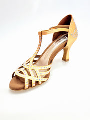 Carica immagine nella Galleria, Scarpa da ballo Wish Dance Shop Lana (L12) con tacco a rocchetto, raso e seta carne, decorata con cristalli Swarovski Boreali