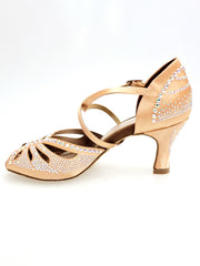 Carica immagine nella Galleria, DADA DIAMOND QC (L55) - SCARPA DA BALLO DA DONNA IN RASO SETA CARNE FLASH CON SWAROVSKI BOREALI CINTURINI INCROCIATI SUL COLLOPIEDE E TACCO A ROCCHETTO