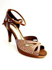 Carica immagine nella Galleria, DELUXE MARIPOSA (LP102) - Scarpa da Ballo in Raso Seta Bronzo Tan con Swarovski Tacco Basso a Spillo Largo e Plateau Flex