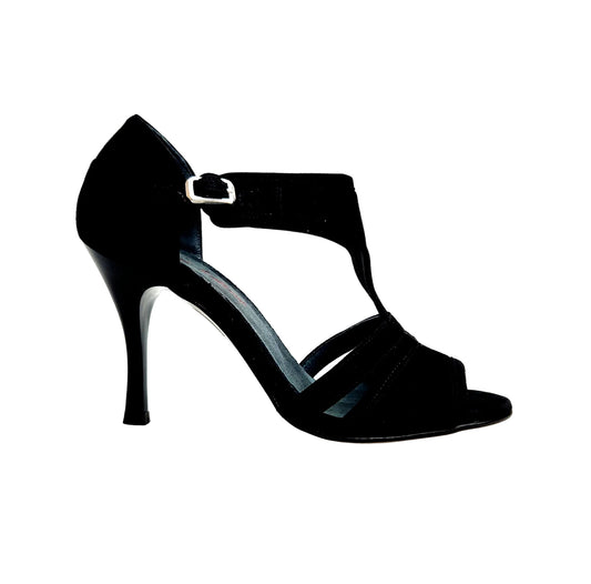 Sandalo da donna Wish Dance ROXINA in camoscio nero con tacco sottile a rocchetto smaltato nero.