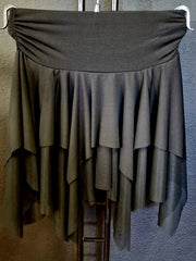 Carica immagine nella Galleria, DANILA - Gonna a Punte Tagliata a Mano libera doppio Tessuto Microfibra Bielastica e Tulle Bielastico Tono su Tono