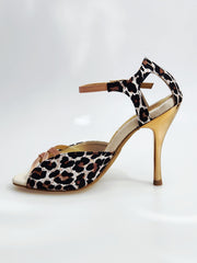 Carica immagine nella Galleria, Morgane Scarlett (691) - Sandalo da Donna in Seta Laserato Leopardo Bianco con Fascette Cinturino e Tallone in Lurex Color Oro Ramato e Tacco a Spillo Laminato Oro Ramato
