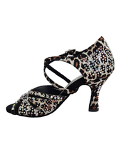 Carica immagine nella Galleria, SAMIRA (L19) - Scarpa da Ballo in Raso Seta Laserata Disegno Leopardo Bianco Con Swarovski Boreali e Tacco a Rocchetto