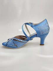 Carica immagine nella Galleria, SAMIRA (L19) - Scarpa da Ballo in Raso Seta Azzurro Cielo Con Swarovski Boreali e Tacco Basso a Rocchetto