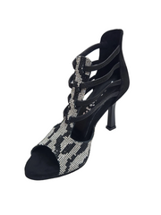 Carica immagine nella Galleria, ZEBRAS Swarovki (460F) - Sandalo da Donna in Camoscio Nero Elastici Neri con Livrea Leopardo in Swarovski Bianchi e Neri tacco a Rocchettino Smaltato Nero