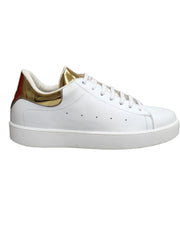 Carica immagine nella Galleria, NIKOLAS (SK5) - SNEAKER IN PELLE BIANCA INSERTO TALLONE ORO SPECCHIO SUOLA MICROFIBRA LATTICE BIANCO INTERNI TRASPIRANTI