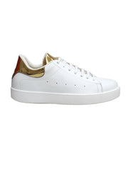 Carica immagine nella Galleria, NIKOLAS (SK5) - SNEAKER IN PELLE BIANCA INSERTO TALLONE ORO SPECCHIO SUOLA MICROFIBRA LATTICE BIANCO INTERNI TRASPIRANTI
