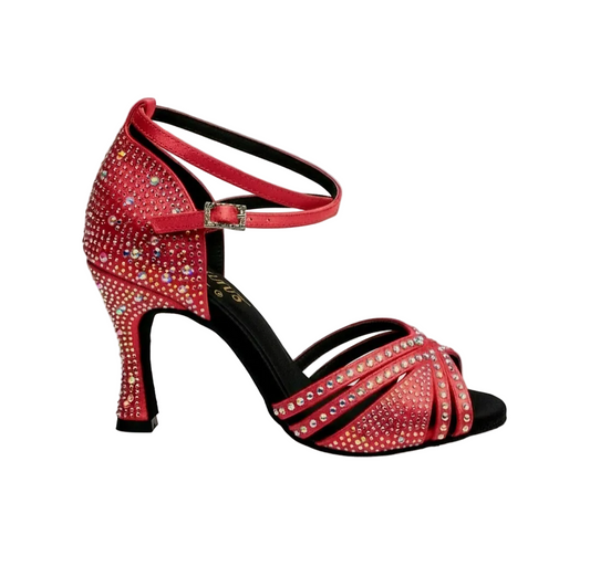 Scarpa da ballo donna LULY Dreams Red in raso rosso con cinturino incrociato, strass e tacco a rocchetto.