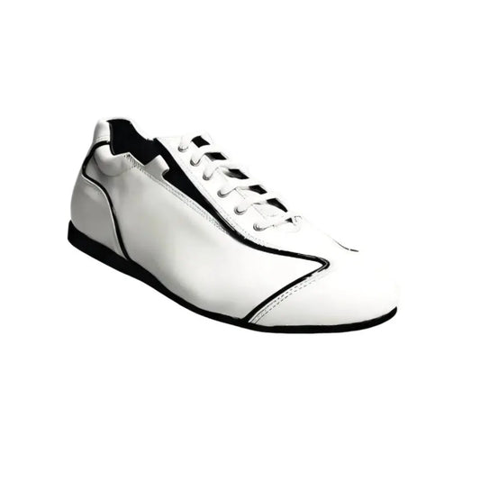 Sneaker bianca in pelle HABANA (Ivan) con profili neri e suola in Microlight, scarpa di alta qualità e comfort.