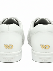 Carica immagine nella Galleria, Ataca Vortice (FCE) - Sneaker Ecopelle Totale Bianca materiale Vegan confort Light Flex Suola Bianca in Gommina e Resina Tecnica Cerchi Oro