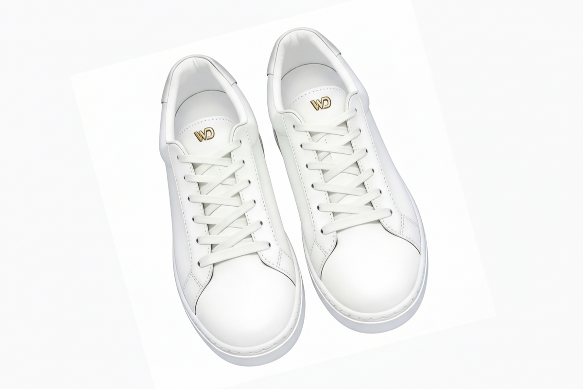 Scarpa sneaker ecopelle bianca ATACA Gabriel Vortex con suola in gomma e resina, dettagli oro e design leggero e flessibile.
