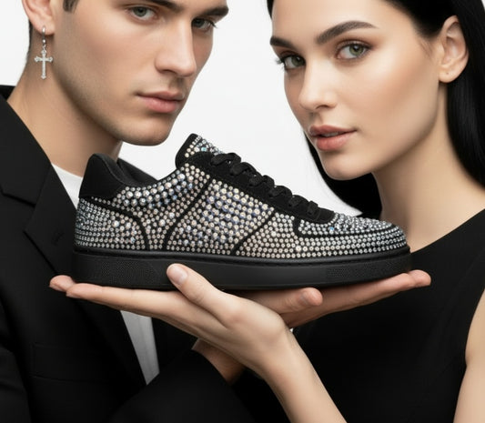 Sneaker in camoscio vegan nero POSEIDON De Lux Vortex con Swarovski Boreali, suola nera gomma e dettagli tecnici pivot.