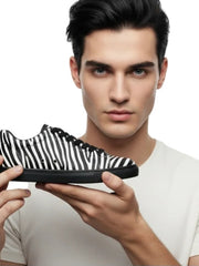 Load image into Gallery viewer, ATACA Zebry Black Vortex (FCE) - Sneaker in Tessuto Zebrato materiale Vegan confort Light Flex Suola Nera in Gommina e Resina Tecnica Cerchi Bianchi Pivot