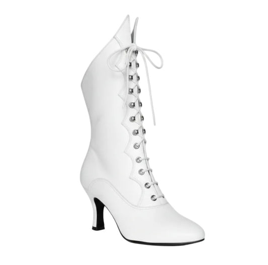 Stivali in pelle bianca D-3 Pairè Wish Dance Shop con chiusura anteriore e alamari a stringhe, stile elegante e moderno