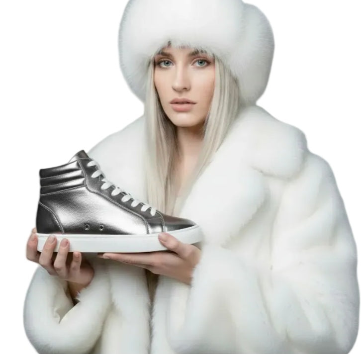 Sneaker GERO Noah Silver Vortex con collo alto in ecopelle argento, suola bianca in gomma e resina, dettagli argento pivot.