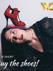 Carica immagine nella Galleria, Jenny Red (18/06) - Scarpa in camoscio rosso con dettagli e cinturini in vernice nera Wish Dance Shop