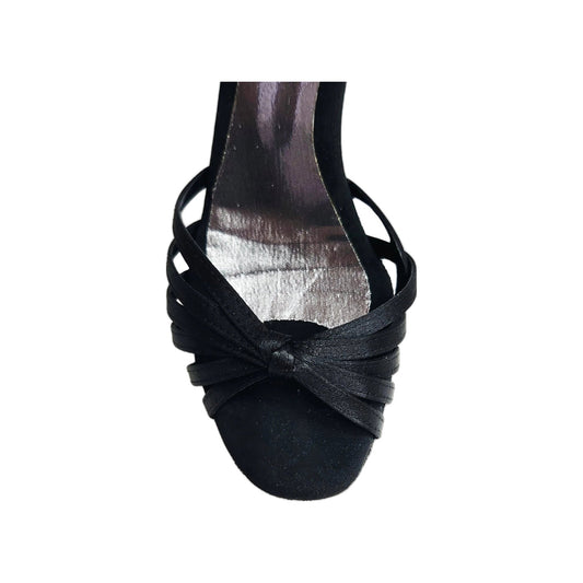 Scarpa da ballo Wish Dance Shop Pepa 210/6 con tacco a stiletto, nodino in raso nero e fascette in camoscio nero.