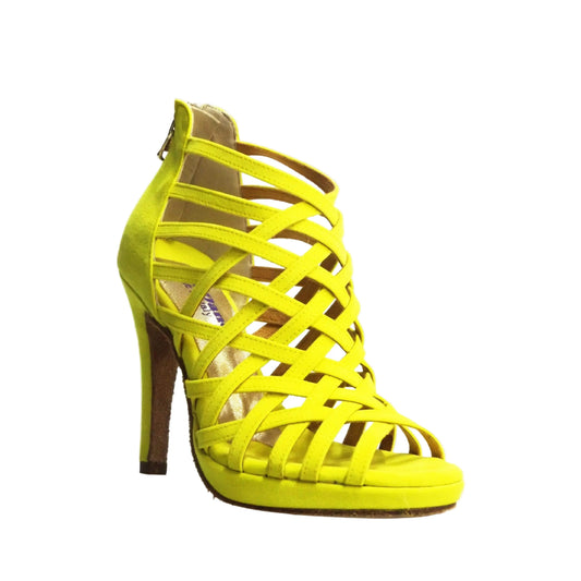 Sandalo Donna Wish Dance Shop Intrigo in camoscio giallo, con tacco a spillo e plateau, dettaglio elegante e colorato.