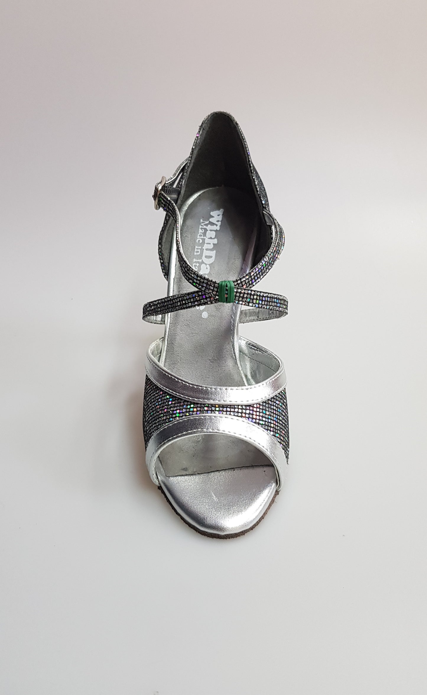 Sandalo donna Wendi/BO-N Wish Dance Shop in pelle argento e Boreale Silver, con cinturino e suola elegante.