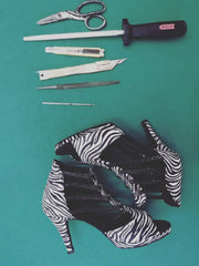 Carica immagine nella Galleria, Night Zebra (460PW) - Sandalo da Donna in Camoscio Nero elastici neri con Tallone in Raso seta Zebrato e tacco a spillo rivestito in raso seta zebrato Wish Dance Shop