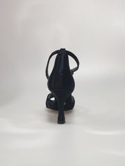 Load image into Gallery viewer, Scarpa Outlet 314H in raso nero senza rete con strisce e tacco a rocchetto, vista frontale e dettagli del design elegante.