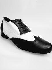 Load image into Gallery viewer, Fred (MS12) - Stringata Coda di Rondine Mod. Oxford Scarpa in Pelle Nera e Pelle Bianca Forma Tonda