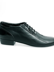 Carica immagine nella Galleria, Scarpa da uomo Wish Dance Andrey (005V) in pelle nera con intarsi e finitura verniciata, modello Oxford con chiusura stringata.