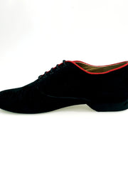 Load image into Gallery viewer, Scarpa da uomo Malaga MS07 K.Open in camoscio nero con ricamo Kizomba, modello Oxford, chiusura stringata elegante.