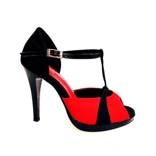 Sandalo donna Xena (698X) in camoscio rosso e nero con plateau e tacco a spillo, scarpa elegante in primo piano
