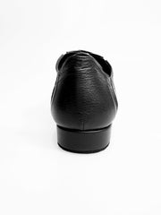 Load image into Gallery viewer, Sneaker Wish Dance Shop Manuel (820) in pelle nera con inserti in vernice bianca, vista frontale con dettagli eleganti