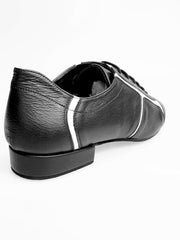 Load image into Gallery viewer, Sneaker Wish Dance Shop Manuel 820 in pelle nera con inserti in vernice bianca, dettagli eleganti e stile sportivo.