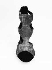 Carica immagine nella Galleria, Scarpa donna Nina Fish in Fish Carbon Boreale con tacco in camoscio nero, elegante e comoda, vista frontale