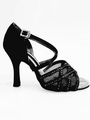 Load image into Gallery viewer, Scarpa da donna Brigitte QC Wish Dance Shop in raso nero con dettagli in rete e strass nero, eleganti e raffinate.