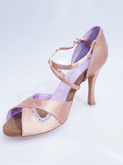 Carica immagine nella Galleria, Gravity SW QC (32QC) - Scarpa Da Donna in Raso Seta Carne con Swarovski Disegno Bastone Cinturino incrociato sul collopiede Wish Dance Shop