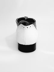 Load image into Gallery viewer, Adone (MS14) - Lace-up Dovetail Mod. Oxford Brogue Shoe in White Leather and Black Leather Round Shape