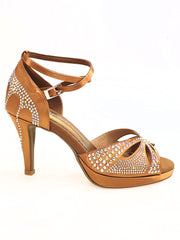 Carica immagine nella Galleria, DELUXE Butterfly (LP2) - Scarpa da Ballo in Raso Seta Bronzo Tan con Swarovski Tacco Basso a Spillo Largo e Plateau Flex