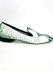 Load image into Gallery viewer, Morelia (MS20) - White / Green Python Moccasin Long shape