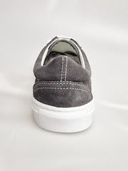 Load image into Gallery viewer, ALBIR Ceniza - SNEAKER URBANKIZ EXTRACONFORT FLEX IN CAMOSCIO GRIGIO CUCITURE BIANCHE CON CASSETTA IN RESINA DI GOMMINA BIANCA FLEX