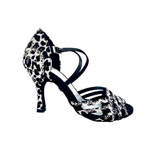 Scarpa da donna Carolin QC Wish Dance Shop in raso seta leopardato bianco con Swarovski Boreali e tacco a rocchetto alto