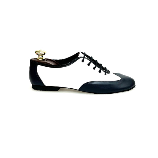 Scarpe da jazz EL MAMBO Wish Dance Shop in pelle blu notte e bianca, ideali per allenamento e performance di danza jazz.