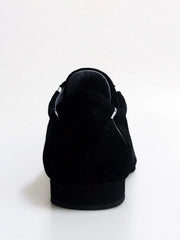 Load image into Gallery viewer, Sneaker Antony 115 da uomo in camoscio nero con inserti in pelle argento, suola bianca, scarpa casual elegante.