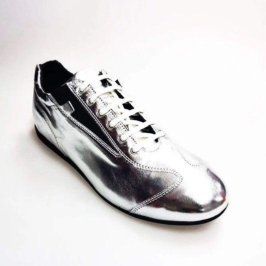 Scarpa da donna FIESTA Ivan in pelle argento, sneaker extra comfort, stile moderno e elegante, ideale per look casual e chic.