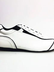 Load image into Gallery viewer, Sneaker bianca Ivan Habana in pelle con dettagli neri e suola in Microlight, calzatura comoda e moderna di Wish Dance Shop